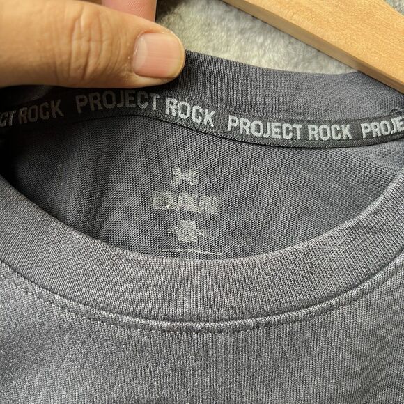 Under Armour Project Rock Wolf Heavyweight‎ Mens M 1379752 Black T-Shirt - Picture 3 of 7